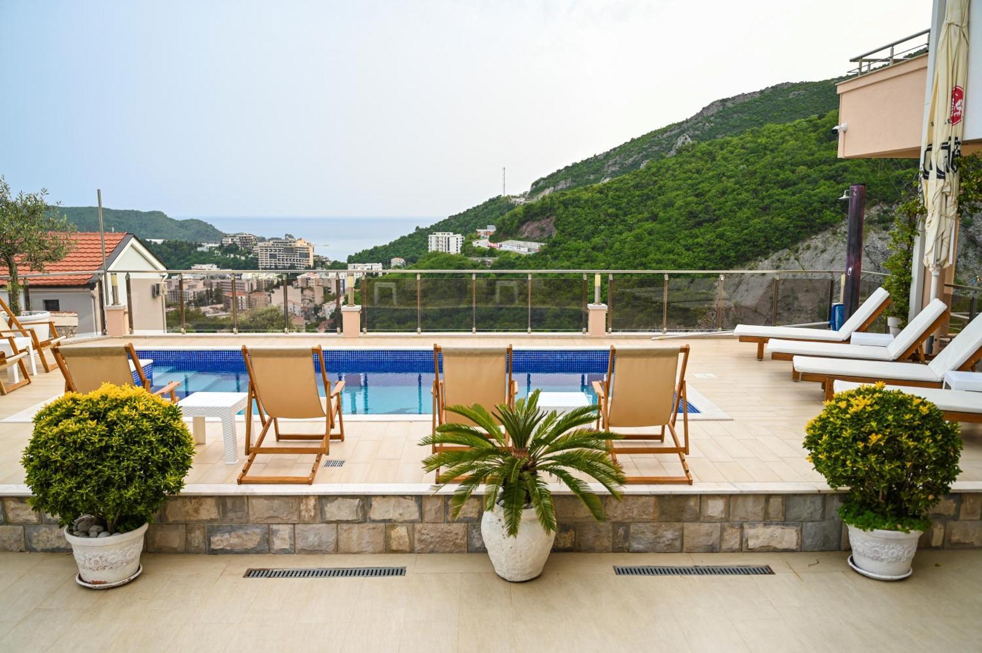 Villa Lux Rajovic Budva Buitenkant foto